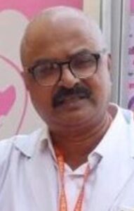 फोटो परिचय :1- डाॅ राजेश झा, मुख्य चिकित्सा अधिकारी, गोरखपुर

2- ब्रजेश पाठक, स्वास्थ्य मंत्री, उत्तर प्रदेश